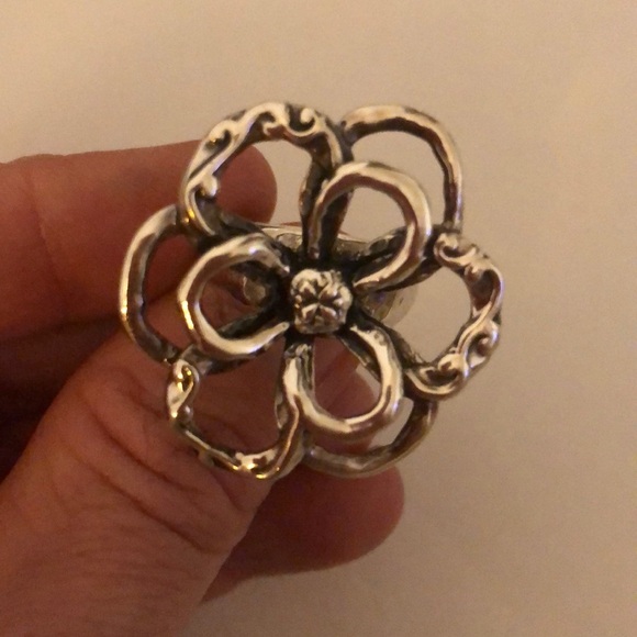 Silpada R2784 Sterling Silver Flower Power Ring 6 1960's Mod - Picture 5 of 6